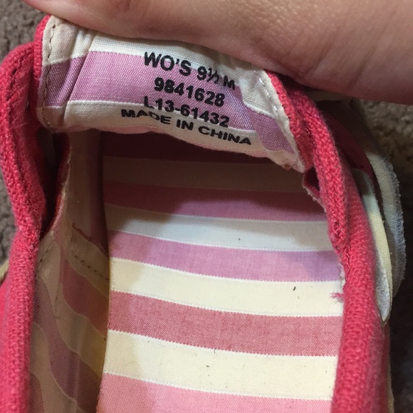 Pink Sperry’s - Picture 4 of 5